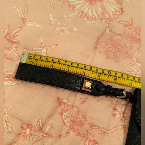 Stella and Dot Avalon envelope style clutch bag- black with rose gold hardware - Picture 3 of 7